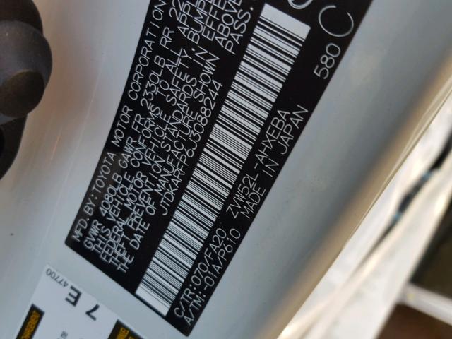 JTDKARFP6J3088244 - 2018 TOYOTA PRIUS PRIM თეთრი ფოტო 10