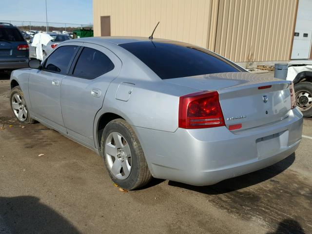 2B3KA43R88H215769 - 2008 DODGE CHARGER SILVER photo 3