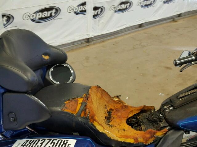 1HD1FC4159Y612165 - 2009 HARLEY-DAVIDSON FLHTCU BLUE photo 6