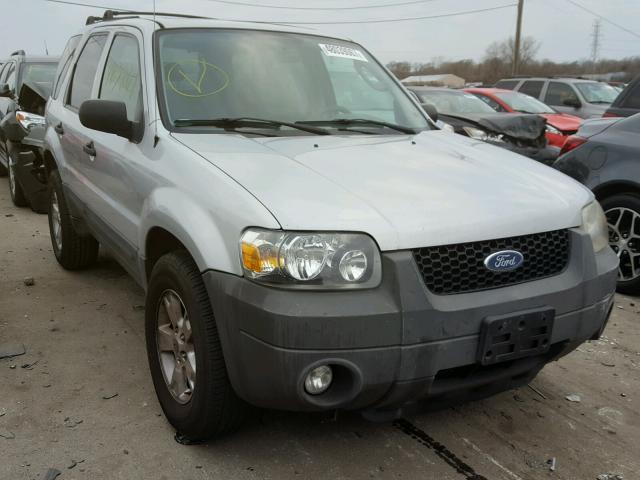 1FMYU03Z07KB36656 - 2007 FORD ESCAPE XLT SILVER photo 1