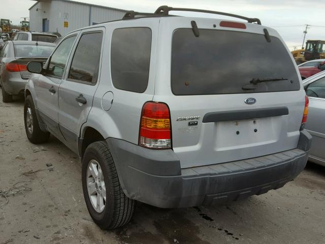 1FMYU03Z07KB36656 - 2007 FORD ESCAPE XLT SILVER photo 3