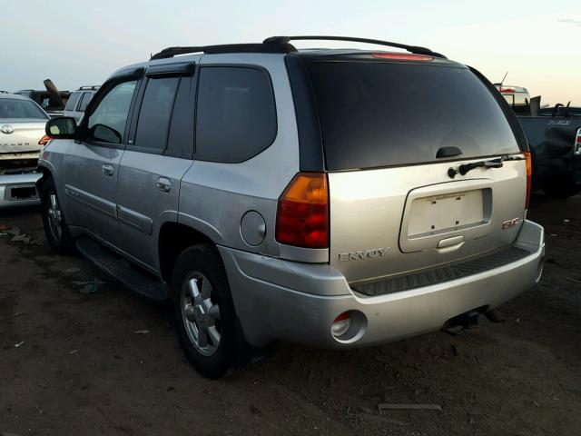 1GKDT13SX42124464 - 2004 GMC ENVOY SILVER photo 3