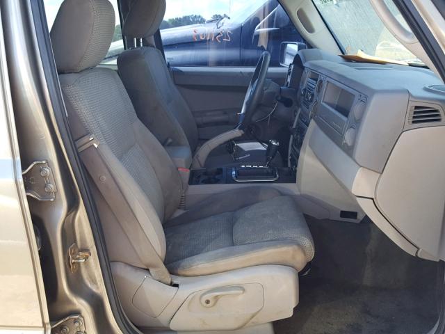 1J8HH48N16C233758 - 2006 JEEP COMMANDER GREEN photo 5