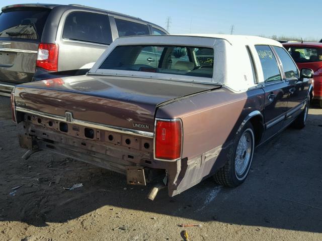 1LNLM82W0TY626229 - 1996 LINCOLN TOWN CAR S PURPLE photo 4