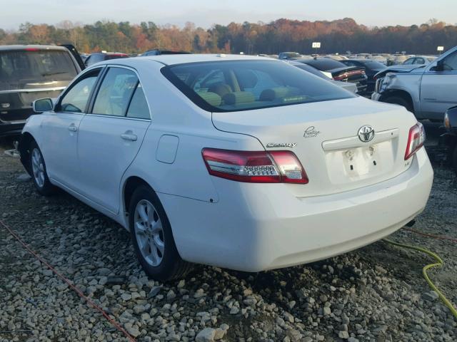 4T1BF3EK6BU593325 - 2011 TOYOTA CAMRY BASE WHITE photo 3