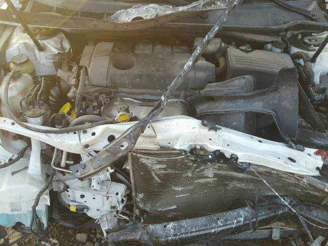 4T1BF3EK6BU593325 - 2011 TOYOTA CAMRY BASE WHITE photo 7