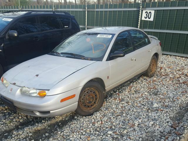 1G8ZJ5278YZ115944 - 2000 SATURN SL2 SILVER photo 2