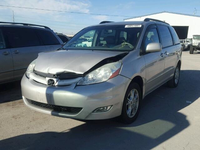 5TDBA22C46S069563 - 2006 TOYOTA SIENNA XLE SILVER photo 2