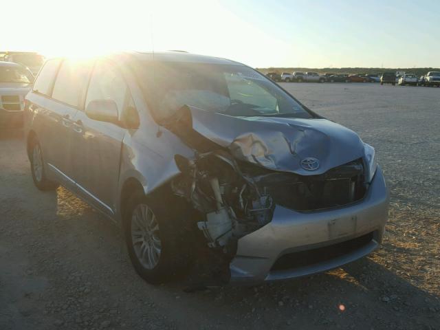 5TDYK3DC3DS309564 - 2013 TOYOTA SIENNA XLE SILVER photo 1