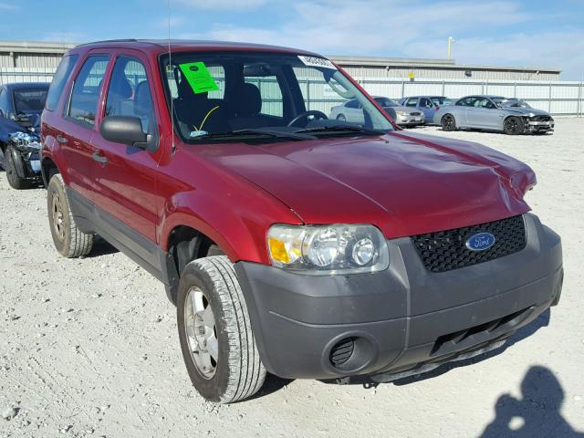 1FMYU02Z56KD11256 - 2006 FORD ESCAPE XLS RED photo 1