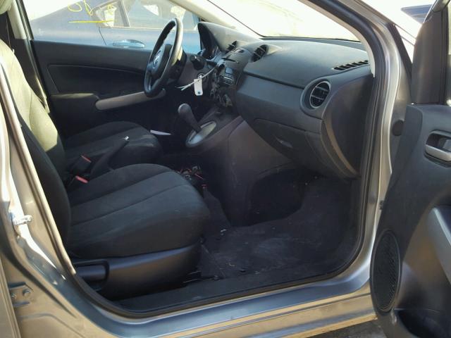 JM1DE1KY0E0171852 - 2014 MAZDA MAZDA2 SPO 银色 照片 5