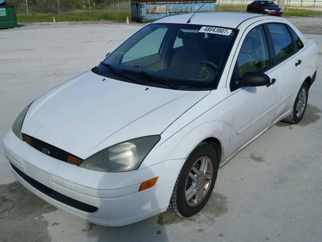 1FAFP34373W214065 - 2003 FORD FOCUS SE C WHITE photo 2