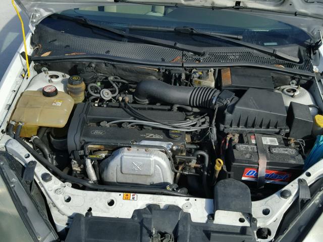 1FAFP34373W214065 - 2003 FORD FOCUS SE C WHITE photo 7