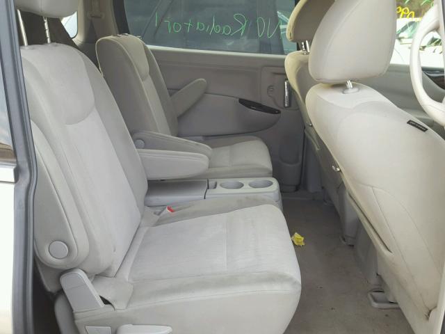 JN8AE2KP7C9048272 - 2012 NISSAN QUEST S SILVER photo 6