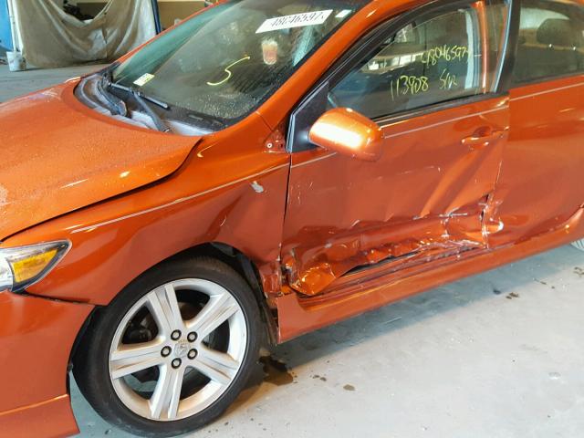 2T1BU4EE3DC066580 - 2013 TOYOTA COROLLA BA ORANGE photo 9