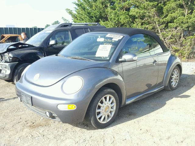 3VWCM31Y75M368524 - 2005 VOLKSWAGEN NEW BEETLE 灰色 照片 2