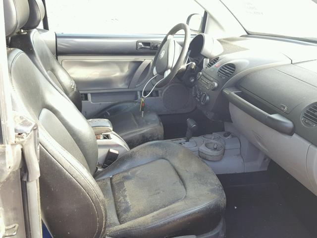 3VWCM31Y75M368524 - 2005 VOLKSWAGEN NEW BEETLE 灰色 照片 5