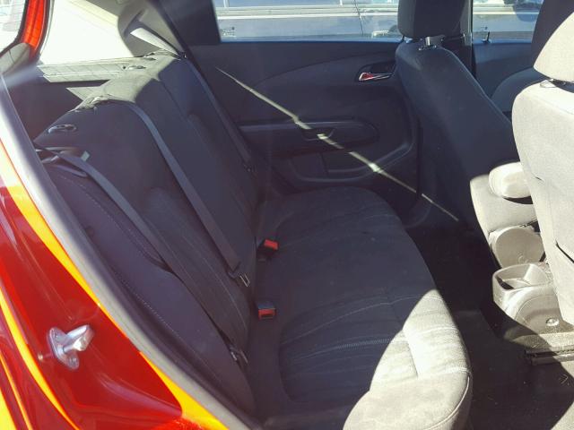 1G1JC6SH5D4117498 - 2013 CHEVROLET SONIC LT Qırmızı foto 6