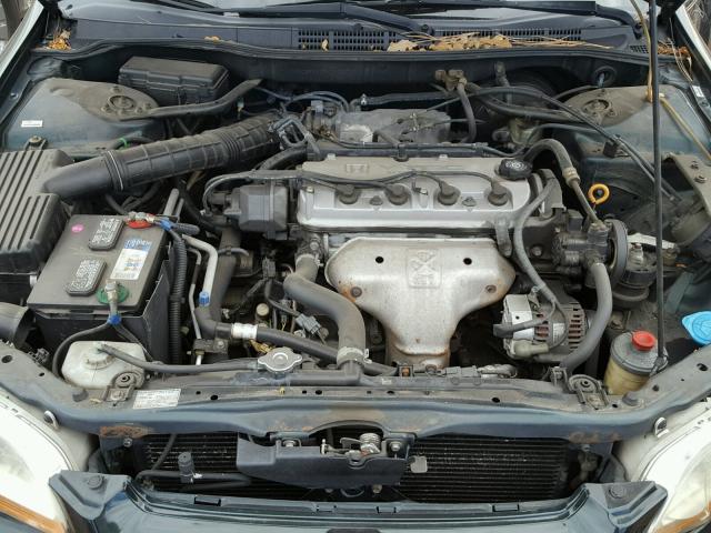 1HGCG5640YA012401 - 2000 HONDA ACCORD LX GREEN photo 7