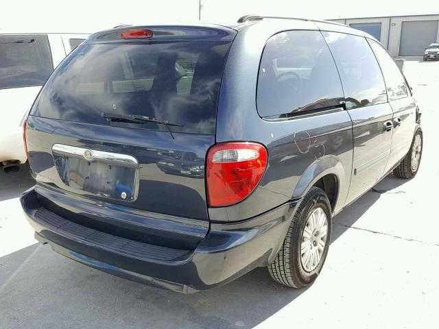 2A4GP44R07R246308 - 2007 CHRYSLER TOWN & COU BLUE photo 4