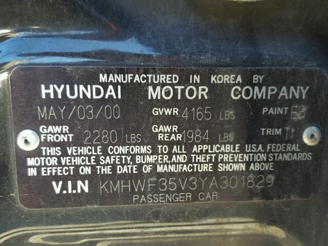 KMHWF35V3YA301829 - 2000 HYUNDAI SONATA GLS BLACK photo 10