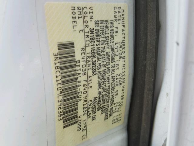 3N1BC11E09L392383 - 2009 NISSAN VERSA S WHITE photo 10