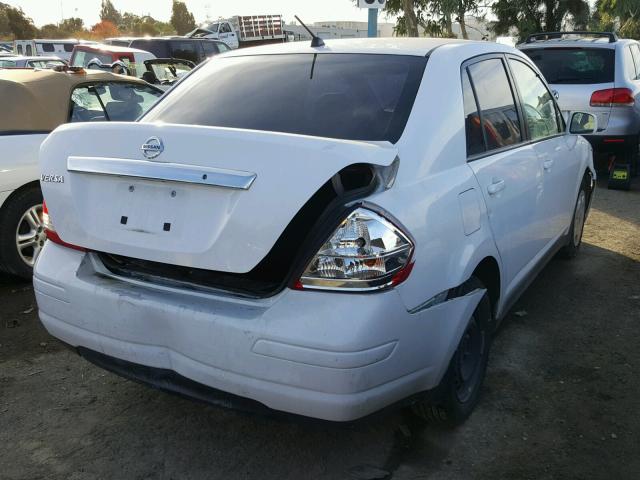 3N1BC11E09L392383 - 2009 NISSAN VERSA S WHITE photo 4