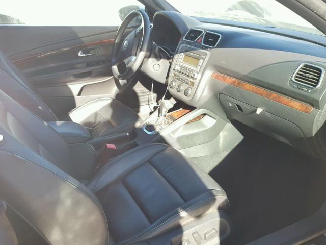 WVWFA71F79V015825 - 2009 VOLKSWAGEN EOS LUX 银色 照片 5