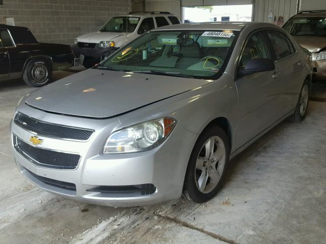 1G1ZB5EB3A4150504 - 2010 CHEVROLET MALIBU LS Gümüş foto 2