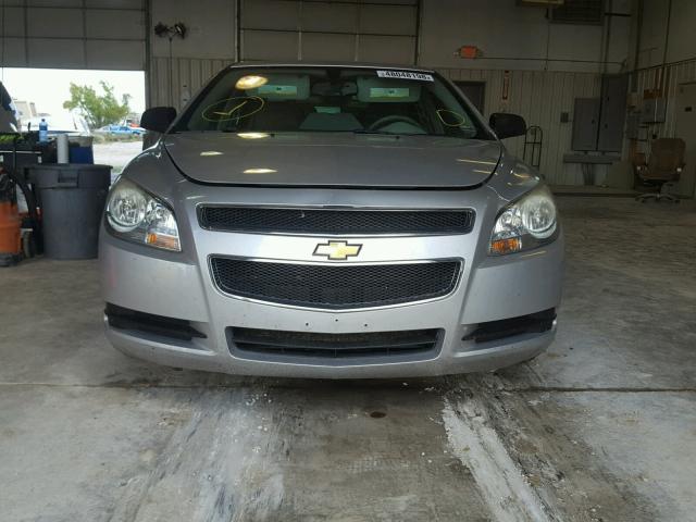 1G1ZB5EB3A4150504 - 2010 CHEVROLET MALIBU LS Gümüş foto 9