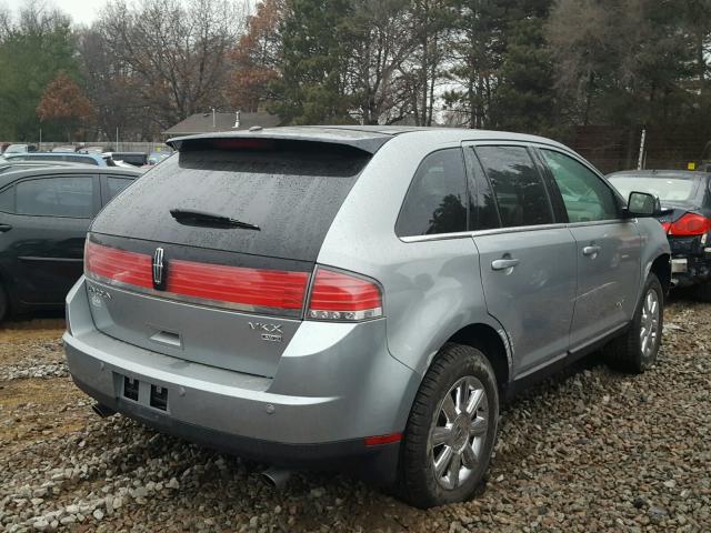 2LMDU88C07BJ26807 - 2007 LINCOLN MKX SILVER photo 4