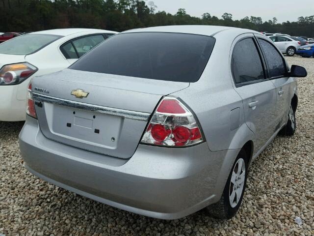 KL1TD56618B024616 - 2008 CHEVROLET AVEO BASE SILVER photo 4