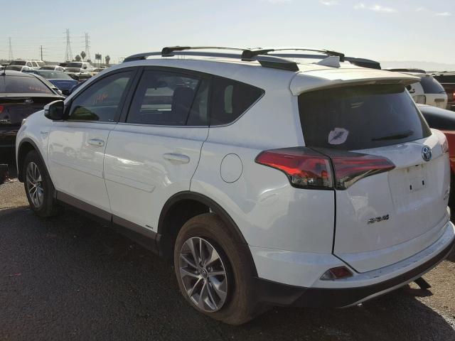 JTMRJREV8HD088801 - 2017 TOYOTA RAV4 HV LE WHITE photo 3