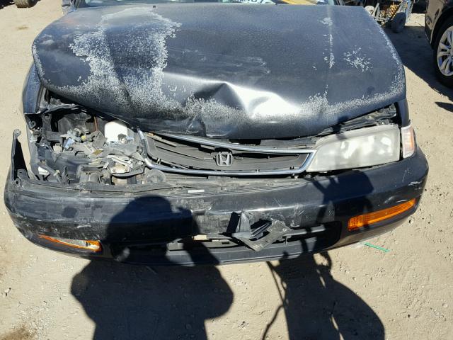 1HGCD7255VA002543 - 1997 HONDA ACCORD EX BLACK photo 7