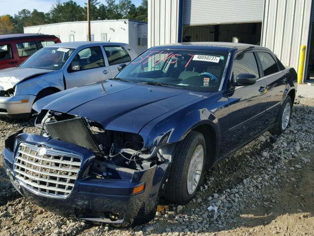 2C3JA43R25H558975 - 2005 CHRYSLER 300 BLUE photo 2