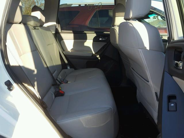 JF2SJAHC6EH548797 - 2014 SUBARU FORESTER 2 WHITE photo 6