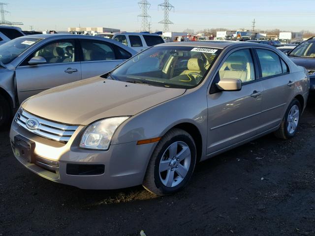 3FAHP07106R101230 - 2006 FORD FUSION SE TAN photo 2