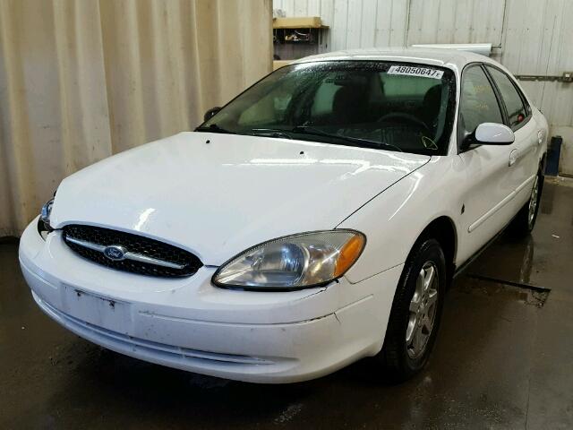 1FAFP55201G246140 - 2001 FORD TAURUS SES WHITE photo 2