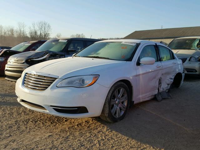 1C3CCBAB8DN660266 - 2013 CHRYSLER 200 LX WHITE photo 2