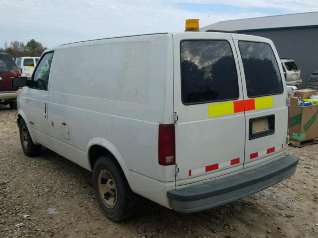 1GCDM19W71B116322 - 2001 CHEVROLET ASTRO WHITE photo 3