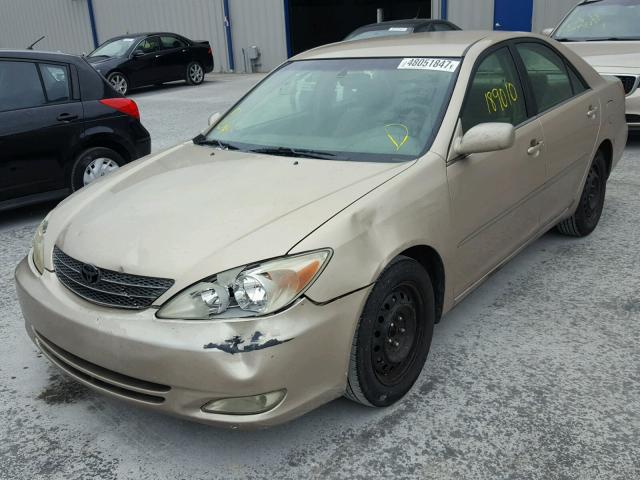 4T1BE32K53U152262 - 2003 TOYOTA CAMRY LE ოქროსფერი ფოტო 2