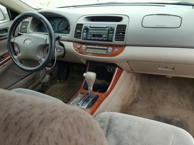 4T1BE32K53U152262 - 2003 TOYOTA CAMRY LE ოქროსფერი ფოტო 9