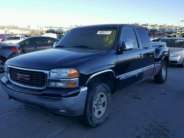 1GTEK19TXXZ510431 - 1999 GMC NEW SIERRA BLACK photo 2