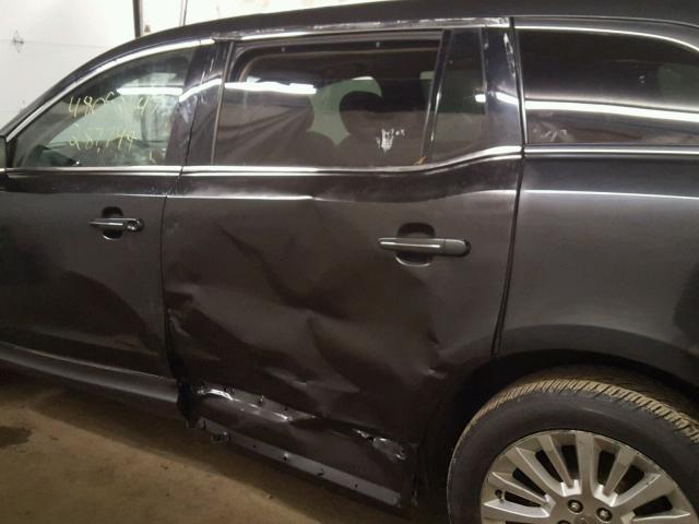 2LMHJ5AR1BBJ52686 - 2011 LINCOLN MKT BLACK photo 9