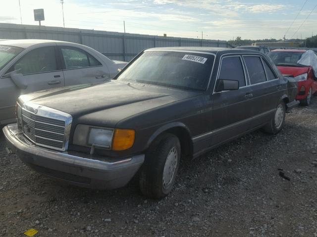 WDBCA39E9LA510547 - 1990 MERCEDES-BENZ 560 SEL GRAY photo 2