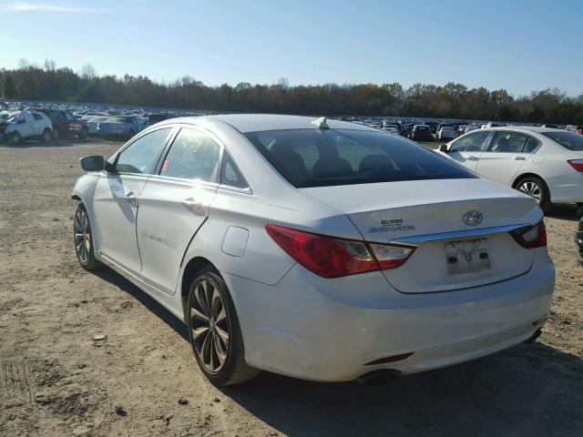 5NPEC4AC9DH650256 - 2013 HYUNDAI SONATA SE WHITE photo 3