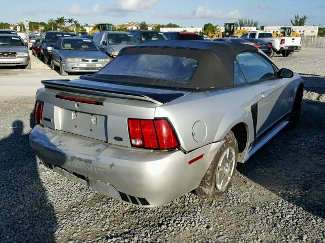 1FAFP4443YF142836 - 2000 FORD MUSTANG SILVER photo 4