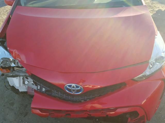 JTDZN3EU2FJ035826 - 2015 TOYOTA PRIUS V RED photo 7