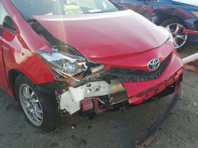 JTDZN3EU2FJ035826 - 2015 TOYOTA PRIUS V RED photo 9