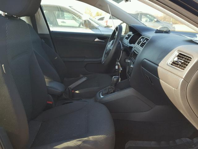 3VW2K7AJ7DM304283 - 2013 VOLKSWAGEN JETTA BASE BLACK photo 5